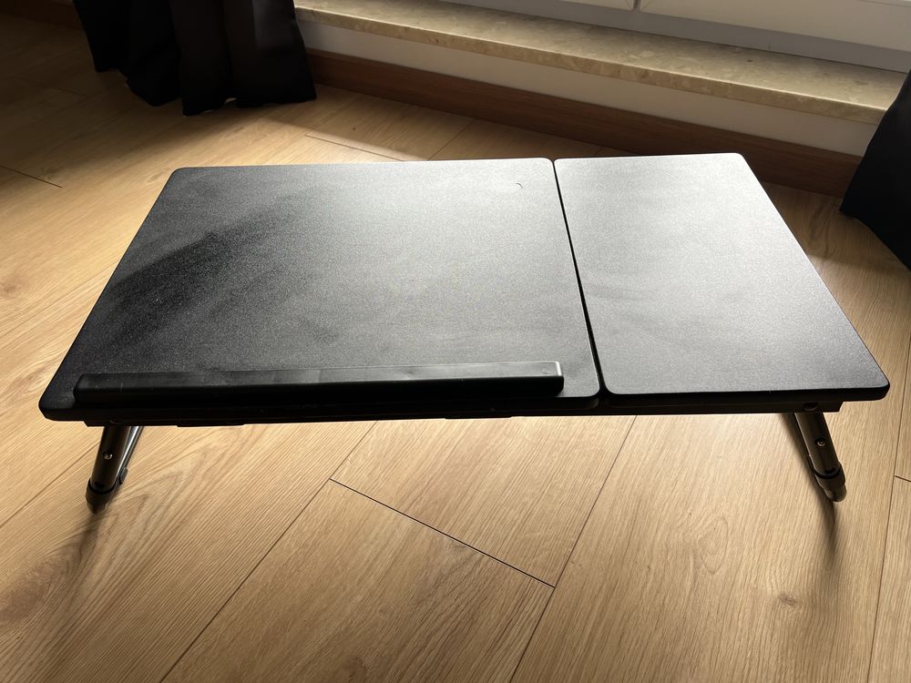 Stolik pod laptop