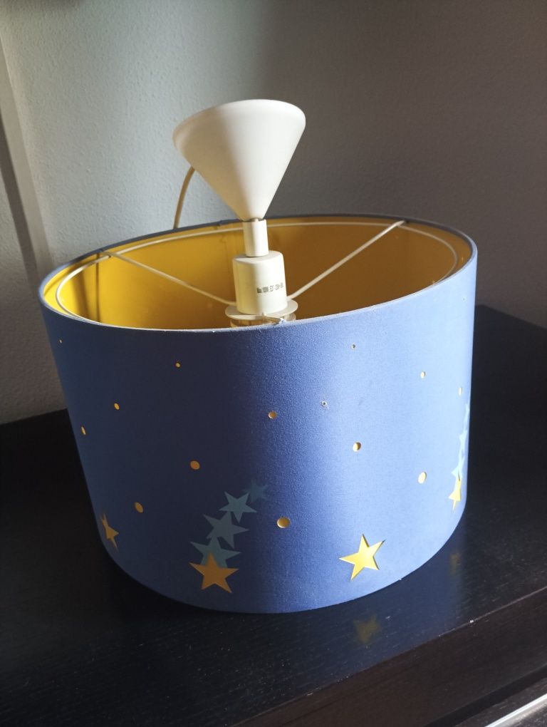 Candeeiro para quarto de criança