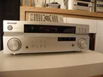 Amplituner AV Pioneer
VSX-418