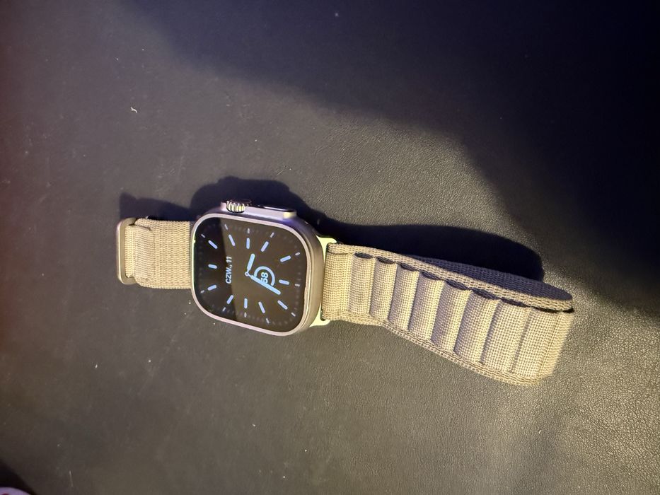 Apple Watch Ultra 2 + 3 dodatkowe paski + pudełko + ładowarka