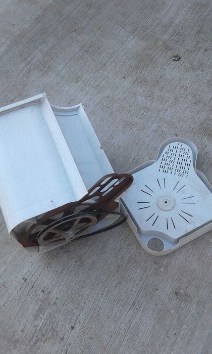 Продам стиральную машыну Занусси. под ремонт Малютку стекла