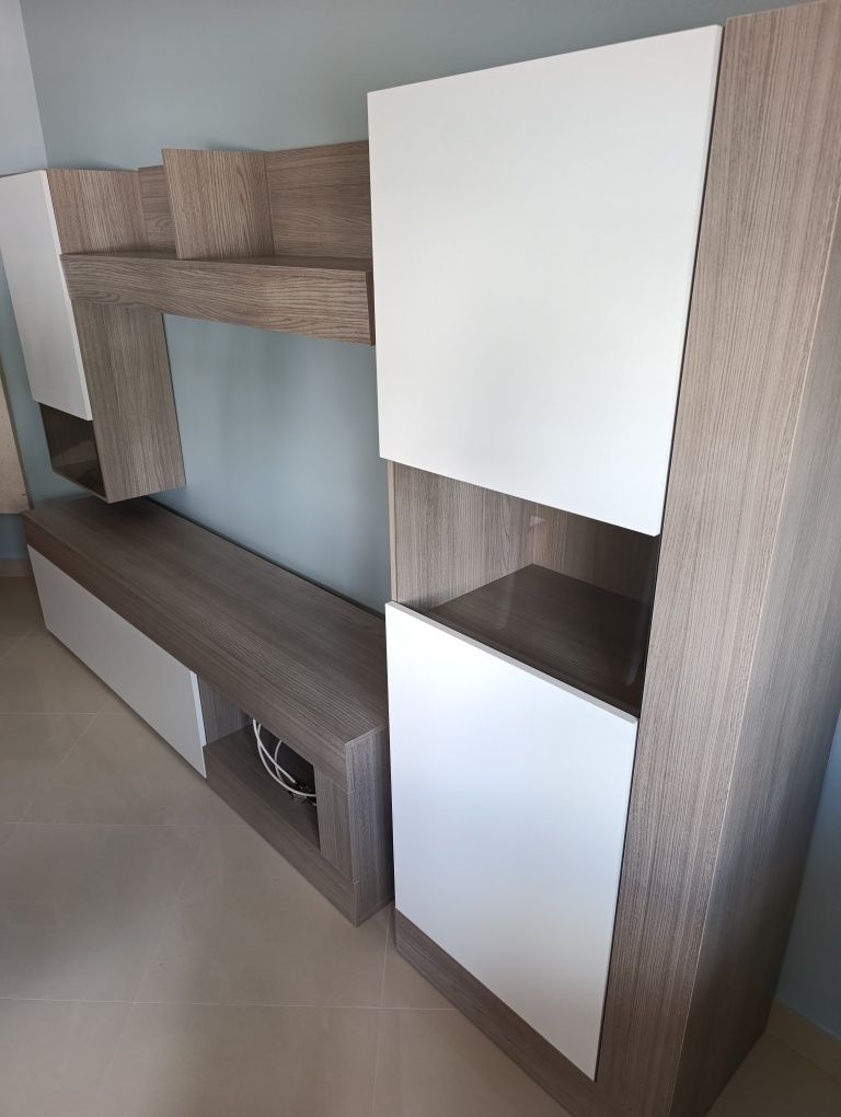 Aparador mais mesa de sala