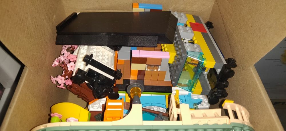 LEGO, Лего. Оригінал, аналог