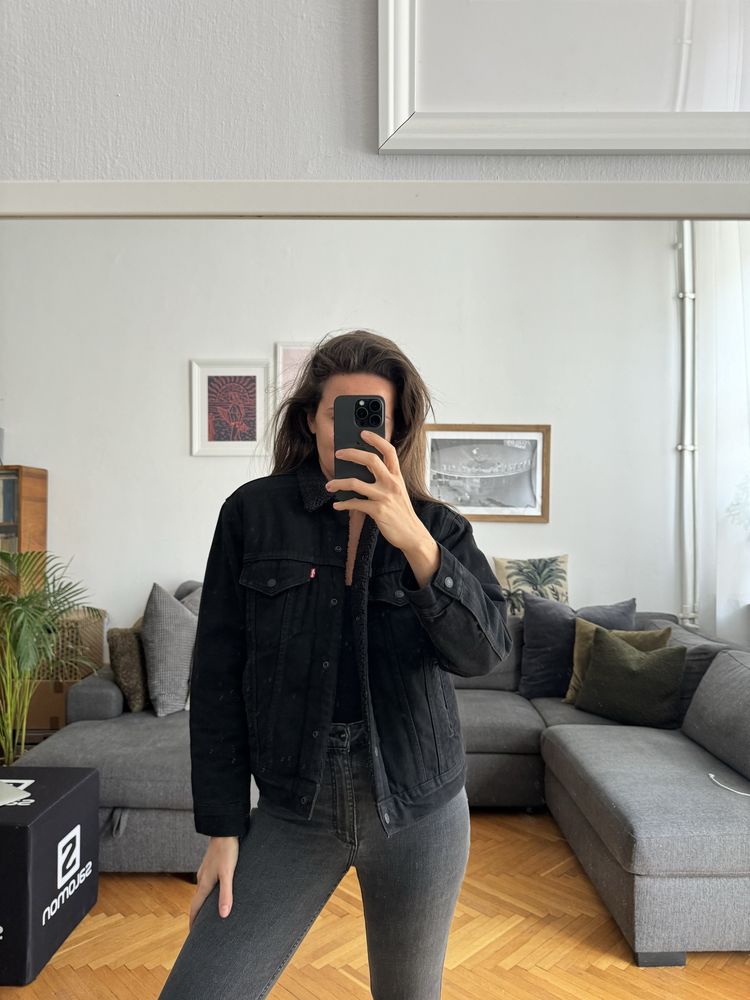 Levi’s Sherpa Trucker, Kurtka jeansowa, czarna, roz. M
