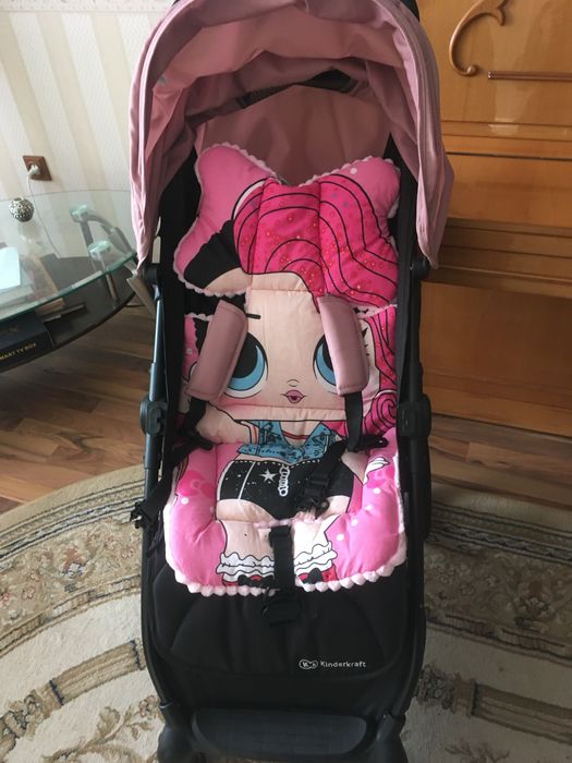 Дитяча прогулянкова коляска