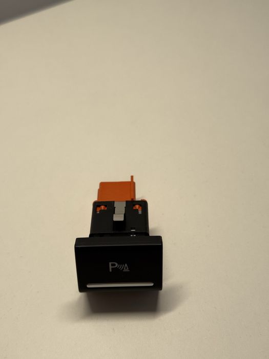 Кнопка парктроніка VW Beetle оригінал нова 5C5927122BICX