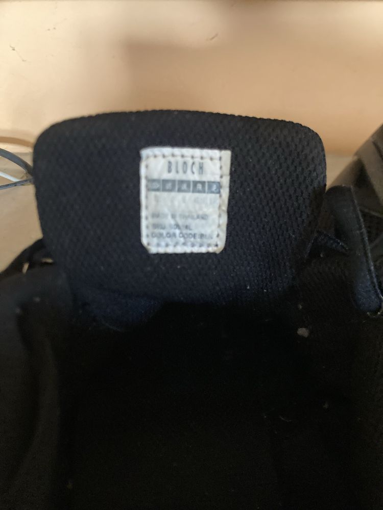 Sapatos de dança Bloch novos com joelheiras