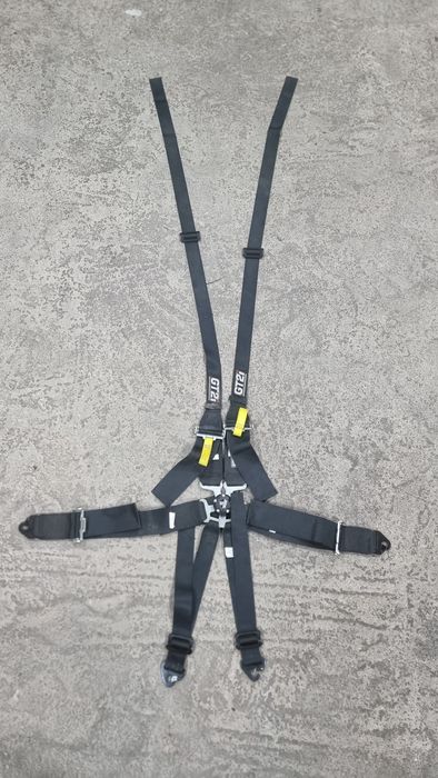 Cintos GT2i 6 Pontos FIA – FHR / HANS – Com Fecho Central