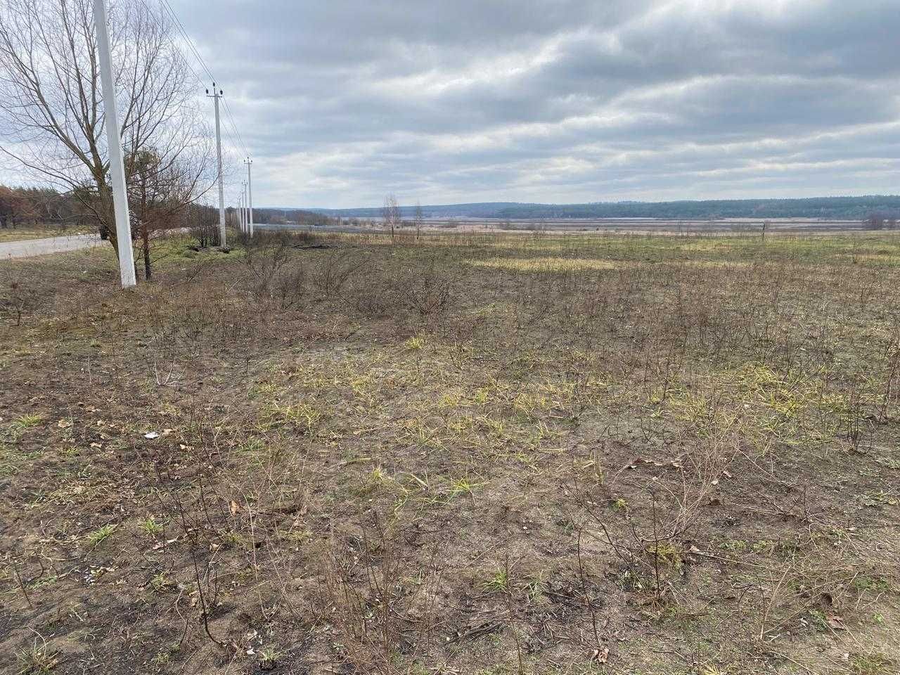 Вигідно продам простору ділянку 24 сотки під забудову в селі Лубське