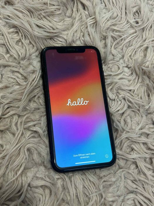 iphone XR + 9 caseów