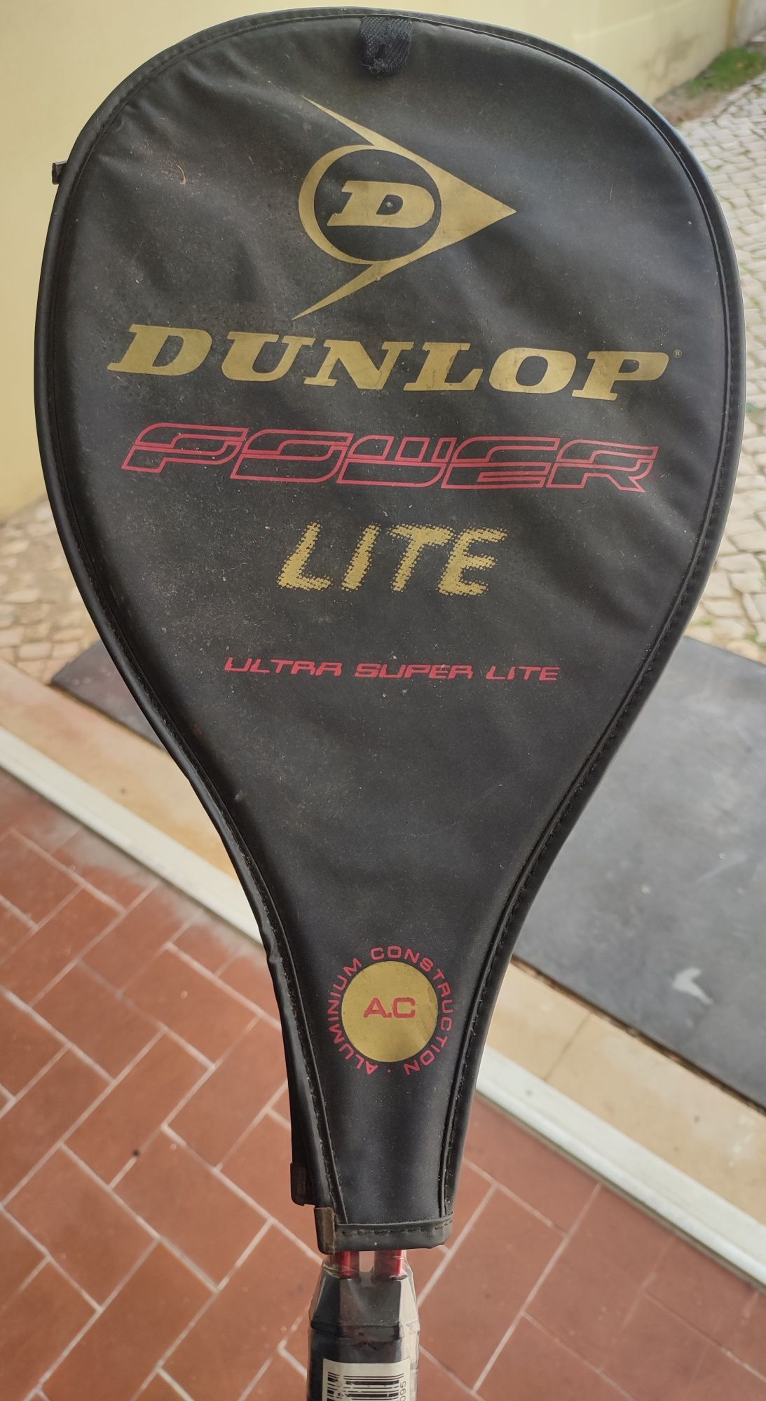 Raquete Dunlop nunca usada