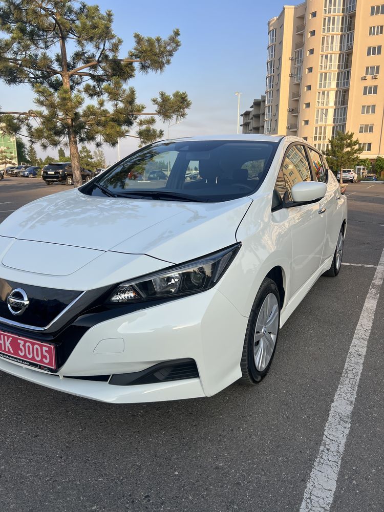 Електро мобиль Nissan Leaf 2022