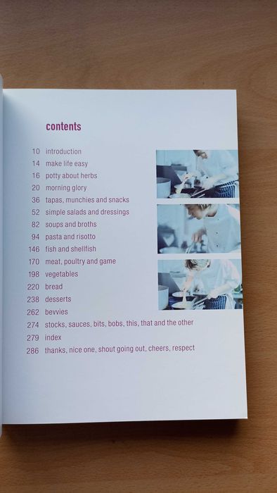 Livro de receitas "Jamie Oliver: The Return of the Naked Chef"