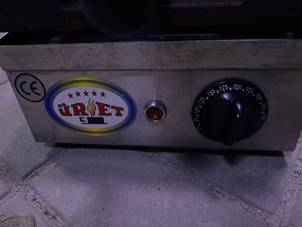 Гриль Електричний Uret 2000w