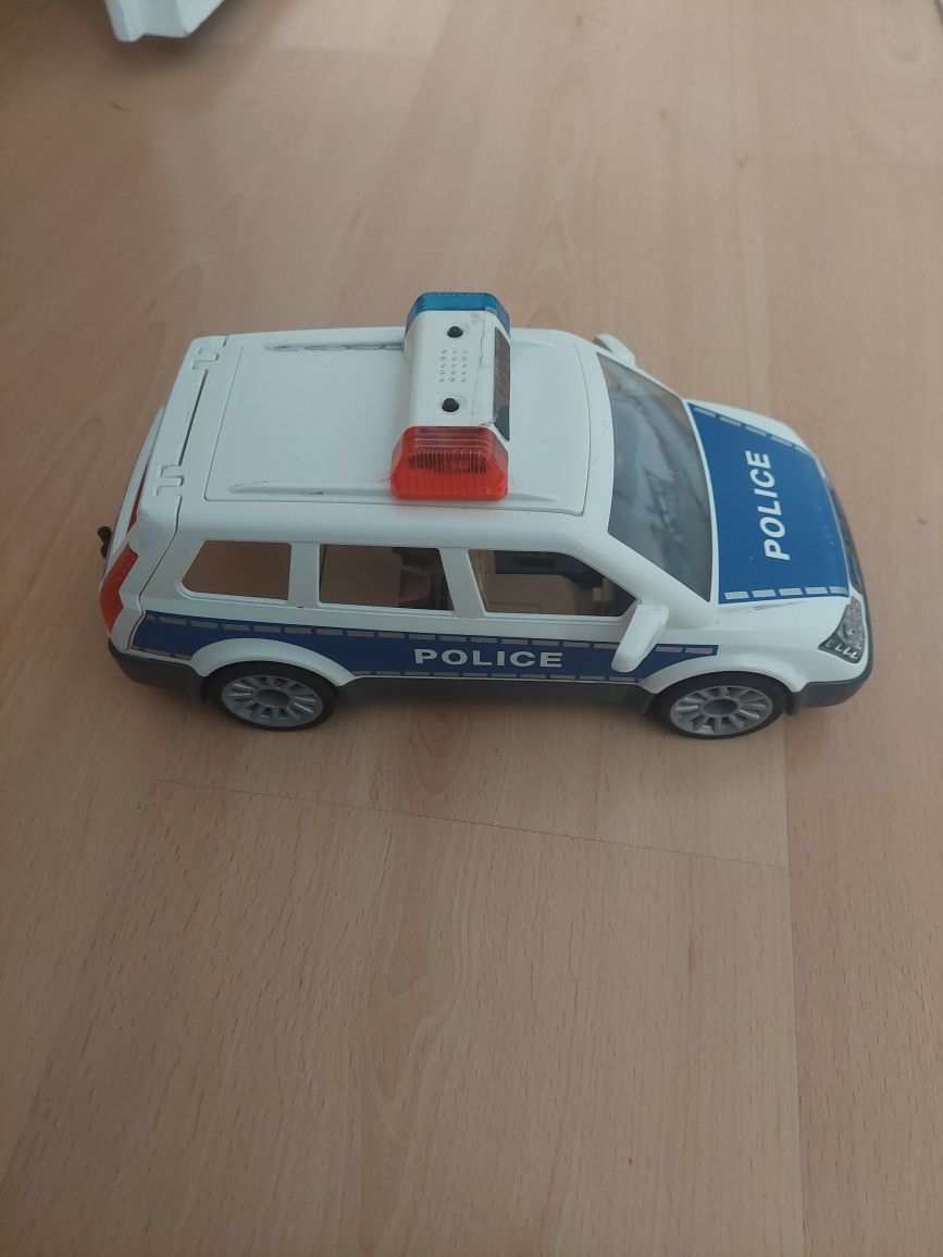 Radiowóz policyjny playmobil