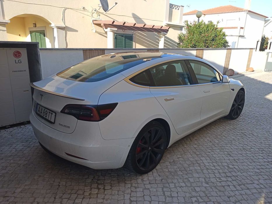 Tesla Model 3 Performance impecável (IVA dedutível)