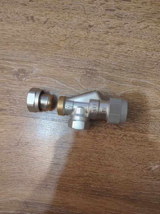 Кран осьовий овентроп 1/2