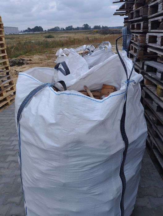 Drewno kawałkowe w big bag