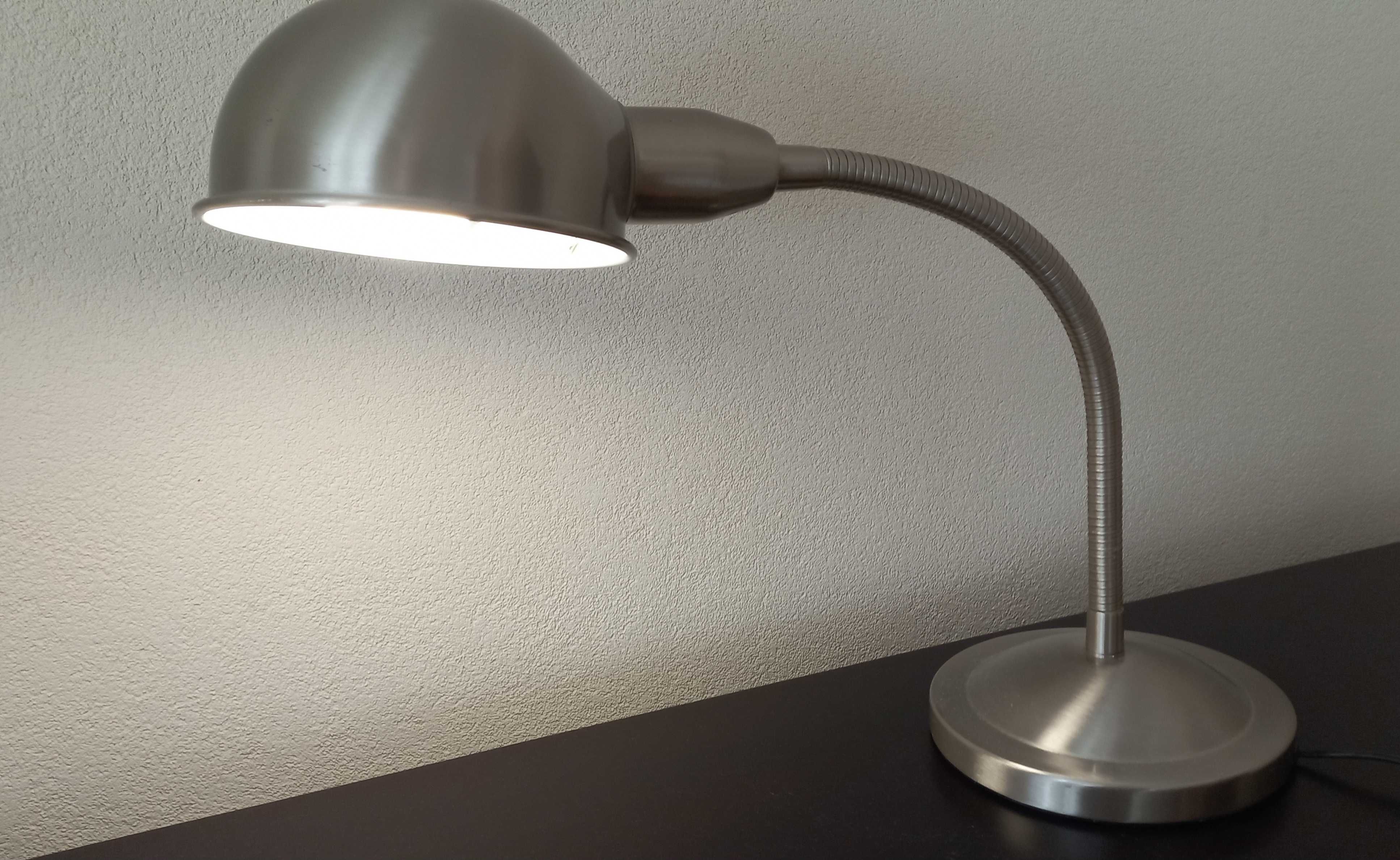 Lampa biurkowa Ikea A0301.