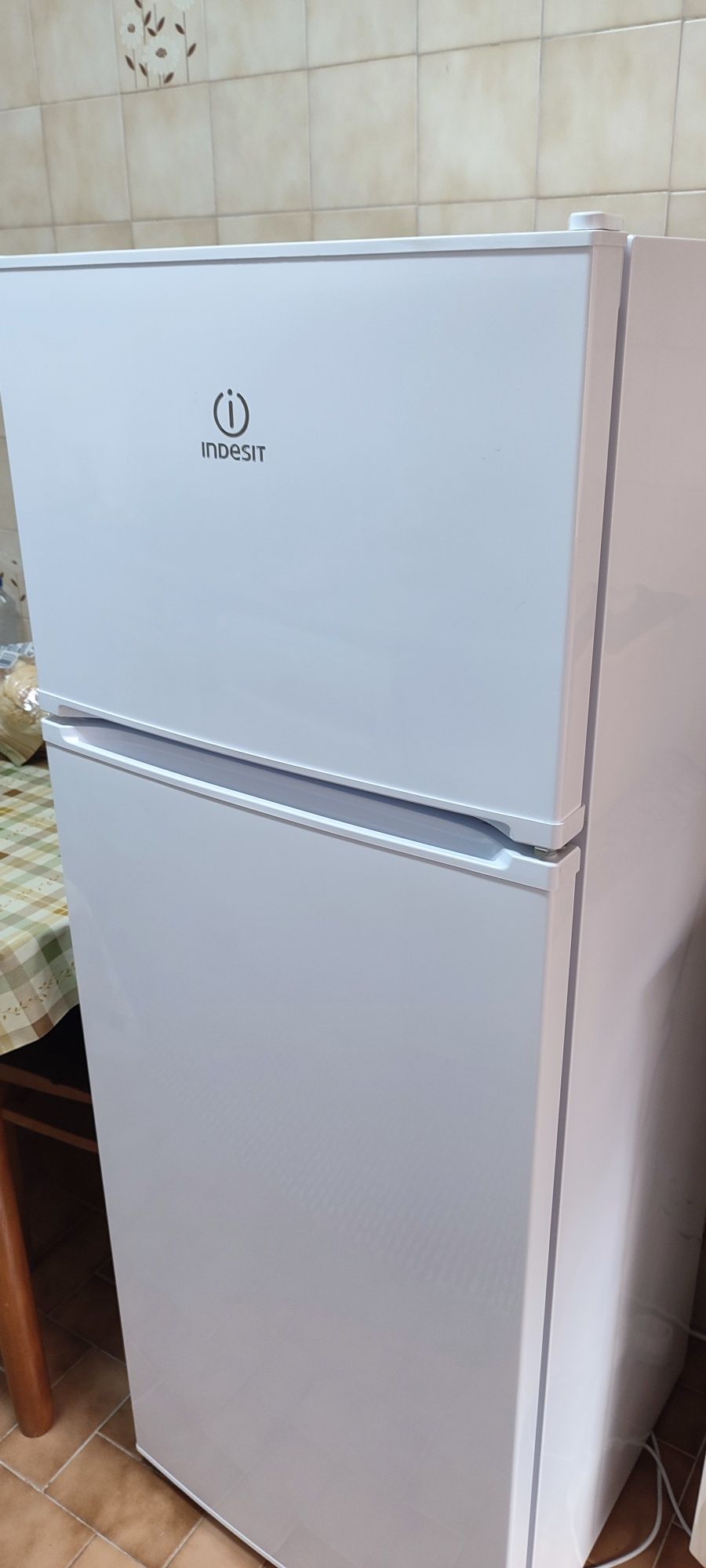 Frigorífico Indesit