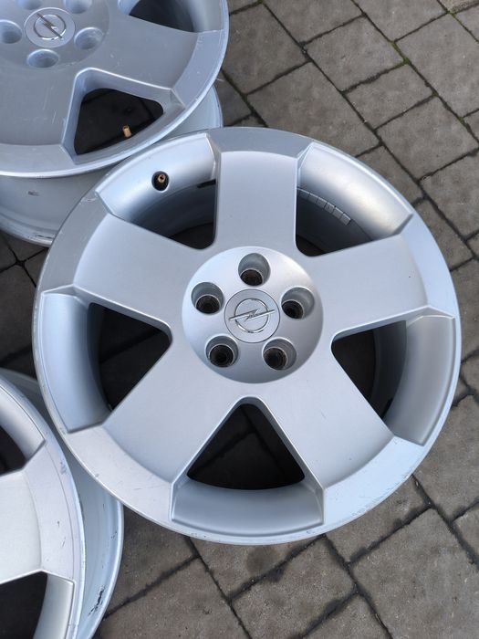 Диски Intra оригінал Opel r17 5x110 Opel Jeep