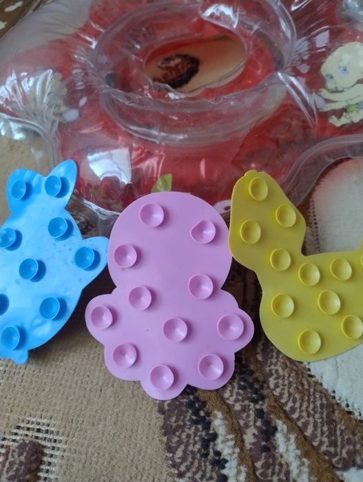 Продам дитячі іграшки