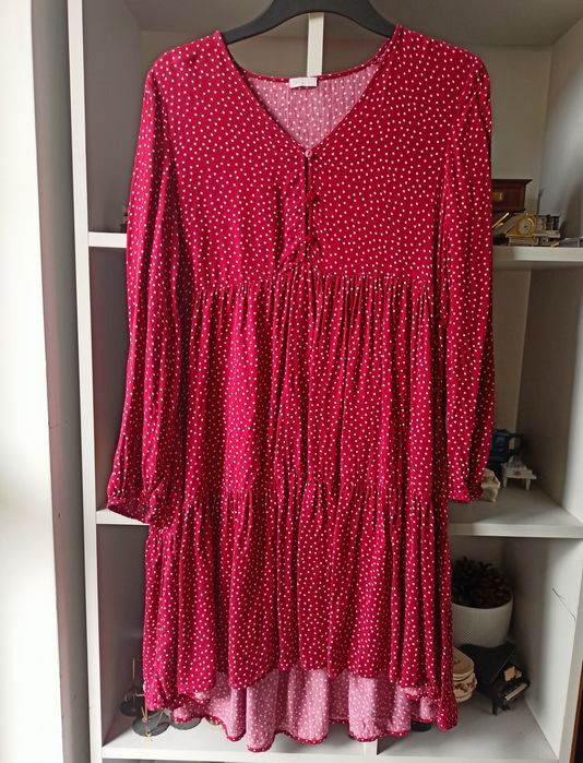 Czerwona sukienka z wiskozy w groszki oysho, rozmiar s/m