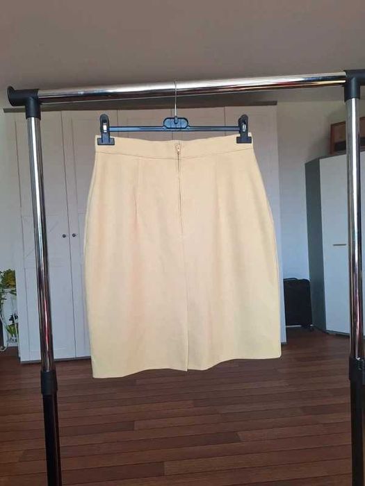 Spódniczka kremowa