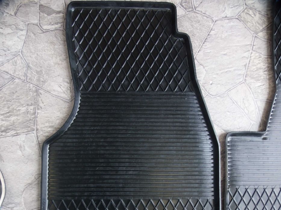 Dywaniki Gumowe Korytka VW Volkswagen Transporter T4