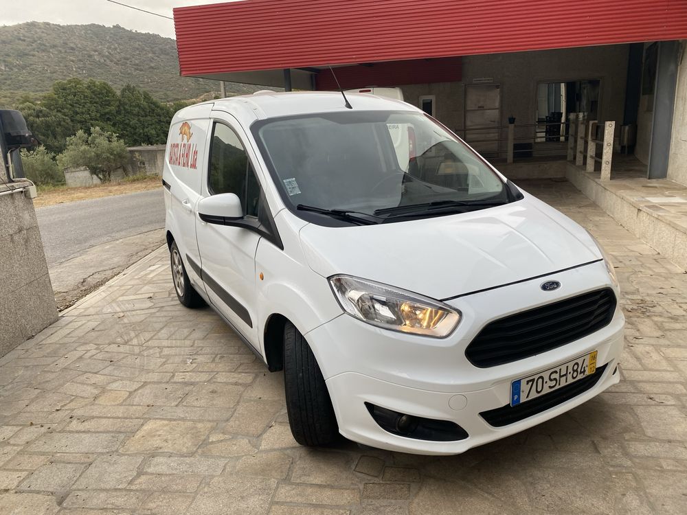 Ford courier fibrada