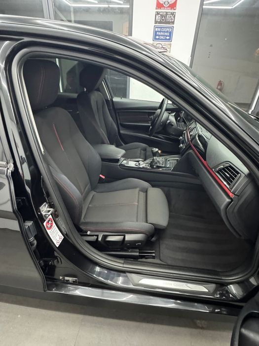 BMW 318d Touring F31