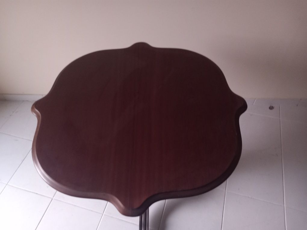 Mesa apoio maciça