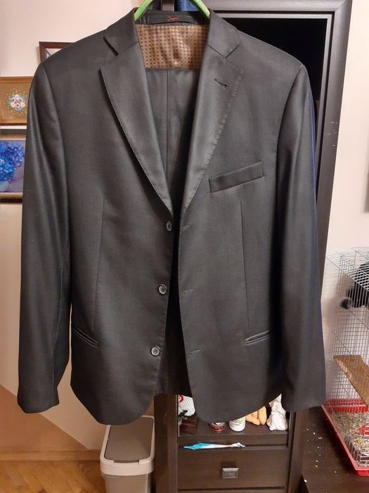 Класичний костюм