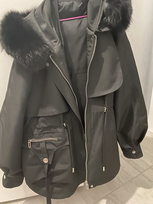 Парка трансформер в ідеальному стані