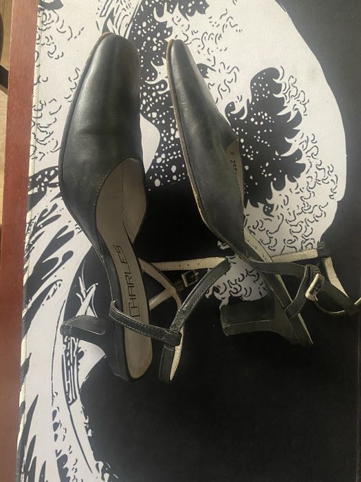 Sapatos de senhora (N36)