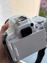 Canon EOS 200D White +  18:55