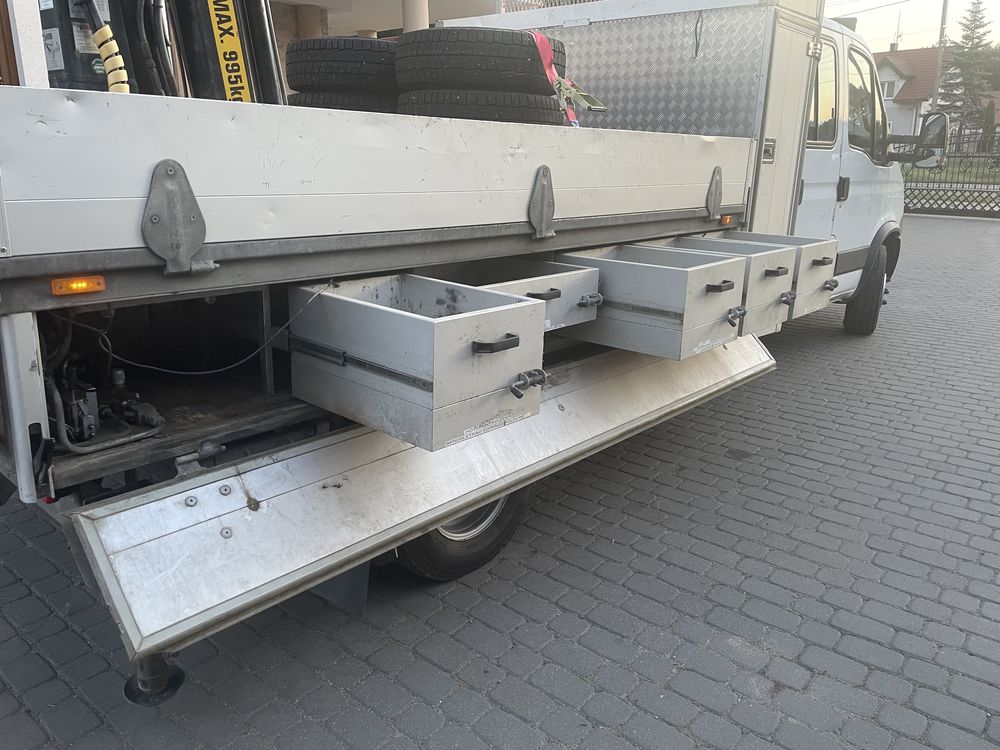 Iveco Daily 70c17 specjalistyczny z przeznaczeniem pod firmę elektrycz
