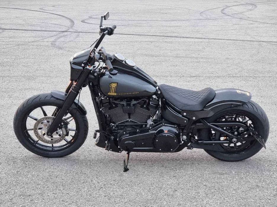 Tylny błotnik ta siedzenie solo Harley Softail M8 2018-2023