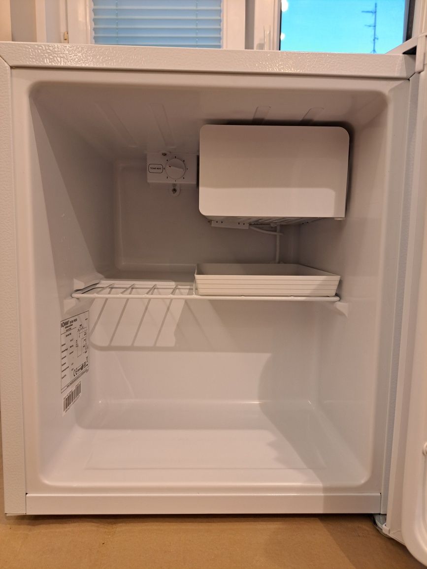 Lodówka BOMANN mała mini zasilanie sieciowe