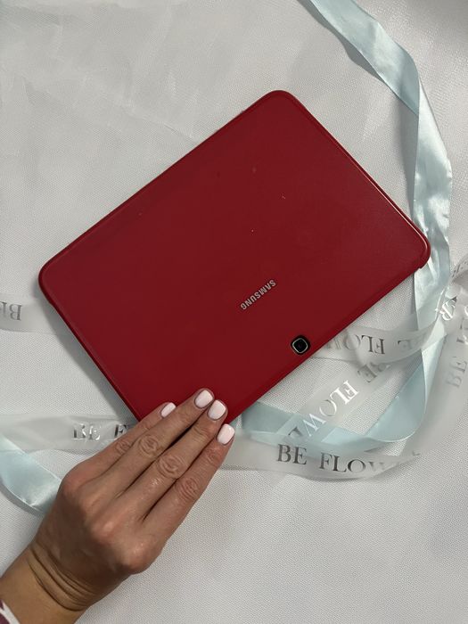 Планшет Samsung Galaxy Tab 3