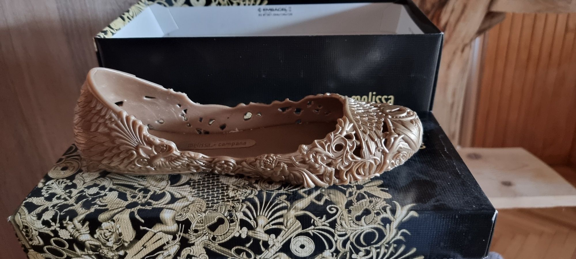 Piękne oryginalne buty Melissa rozmiar 39 czyli nasz 38