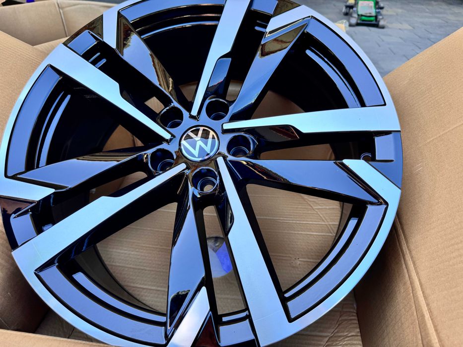 Нові титани R19 5x112 8j et42 Audi A4 A6 RS Skoda VW Tiguan Passat B8