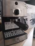 Кавоварка EEA 111 Electrolux