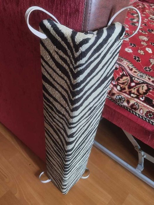 Дряпка кутова. Дряпка для кішок. Когтеточка угловая.