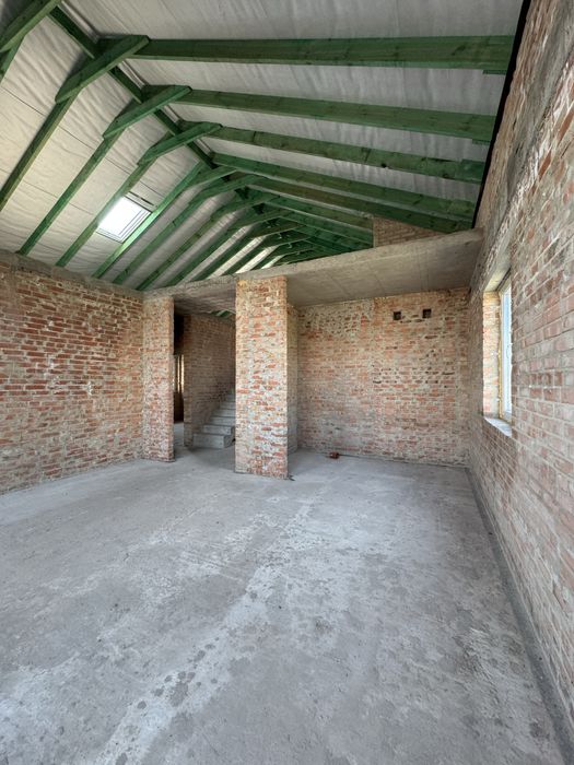 Будинок 140 м² з гаражем, мансардою. Ділянка 5 сот, Обарів, Авторинок