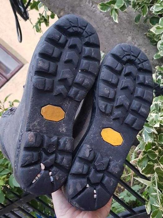 трекінгові гірські черевики берці тактичні scarpa vibram італія 38