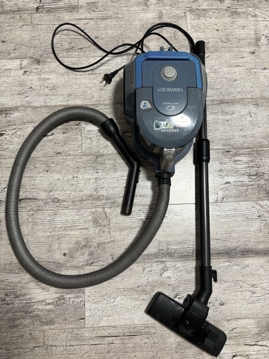 Пилосос Samsung 1600w