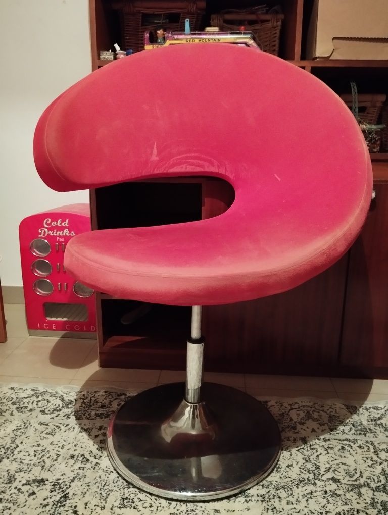 Poltrona Grande Design Redondo Vermelho