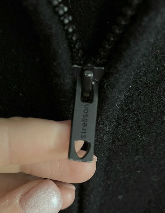 Strellson Swiss Cross wełniana czarna polarowa kurtka