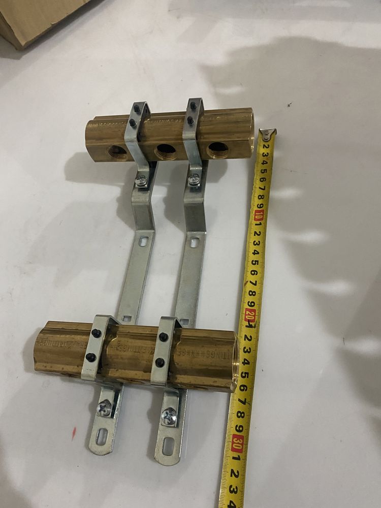 Колектор гребенка для отопления  3 выхода 1” x 1/2” General Fittings